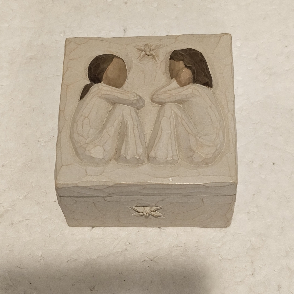 WILLOW TREE Forever True, Forever Friends Trinket Box